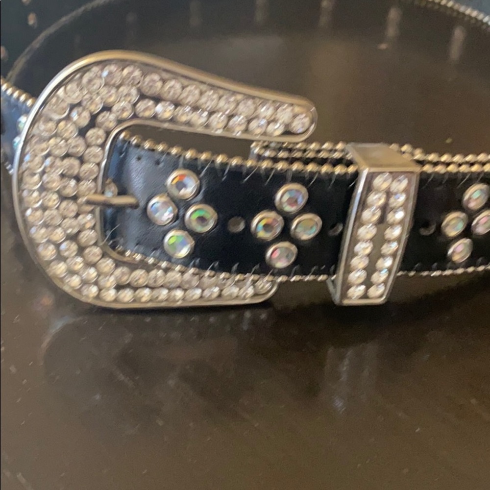Cross belt